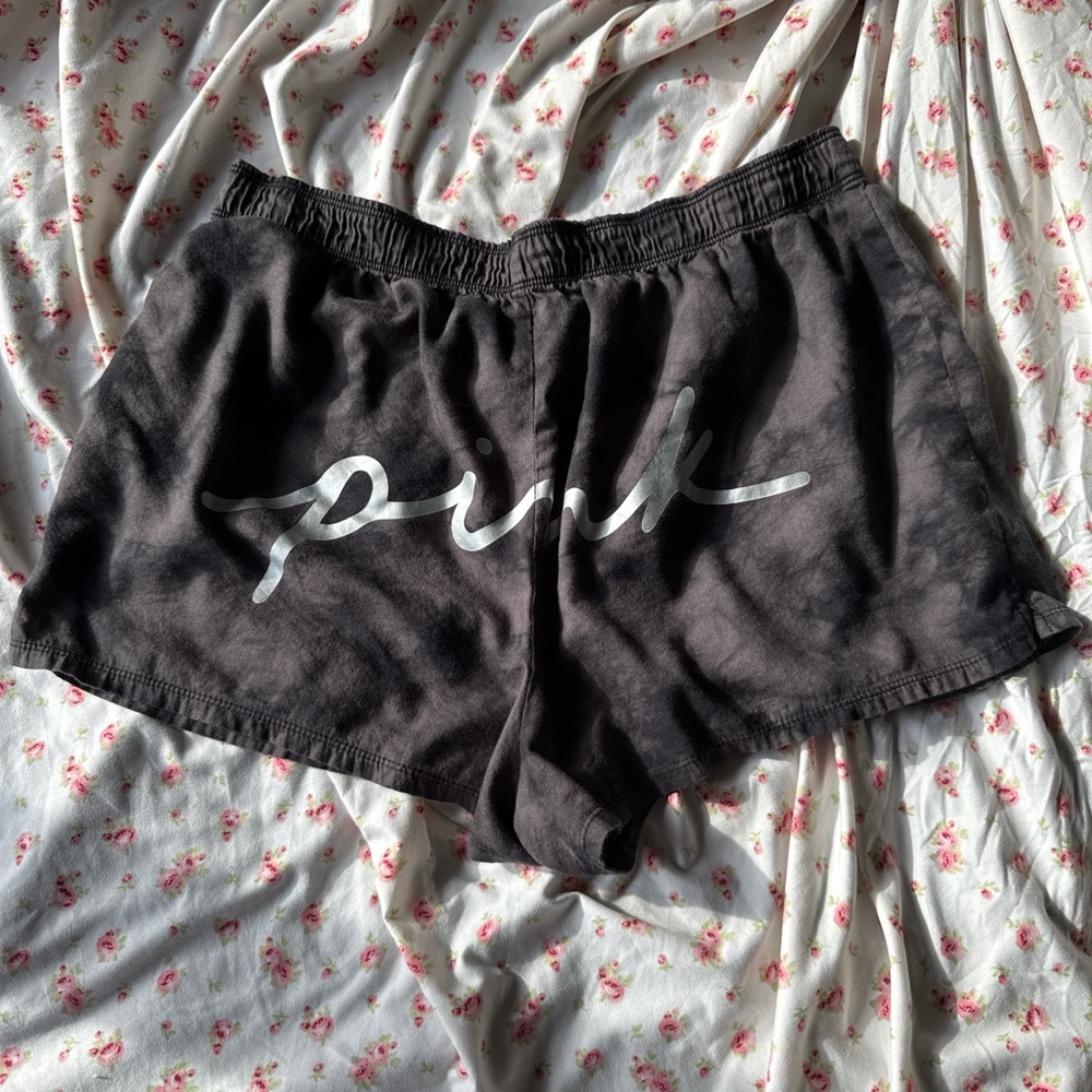PINK Victoria's Secret Women'sShorts